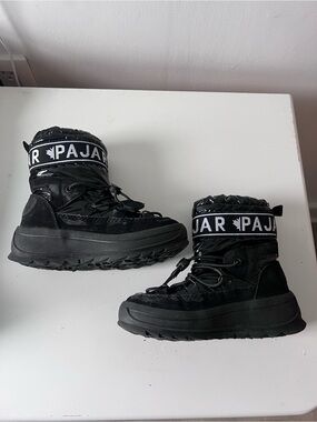 3/$80🌈 — Pajar Kids Galaxy Puffer Boot—size 8